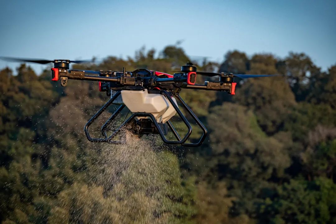 極飛睿播 2.0 如何兼顧播撒的精準(zhǔn)和高效?